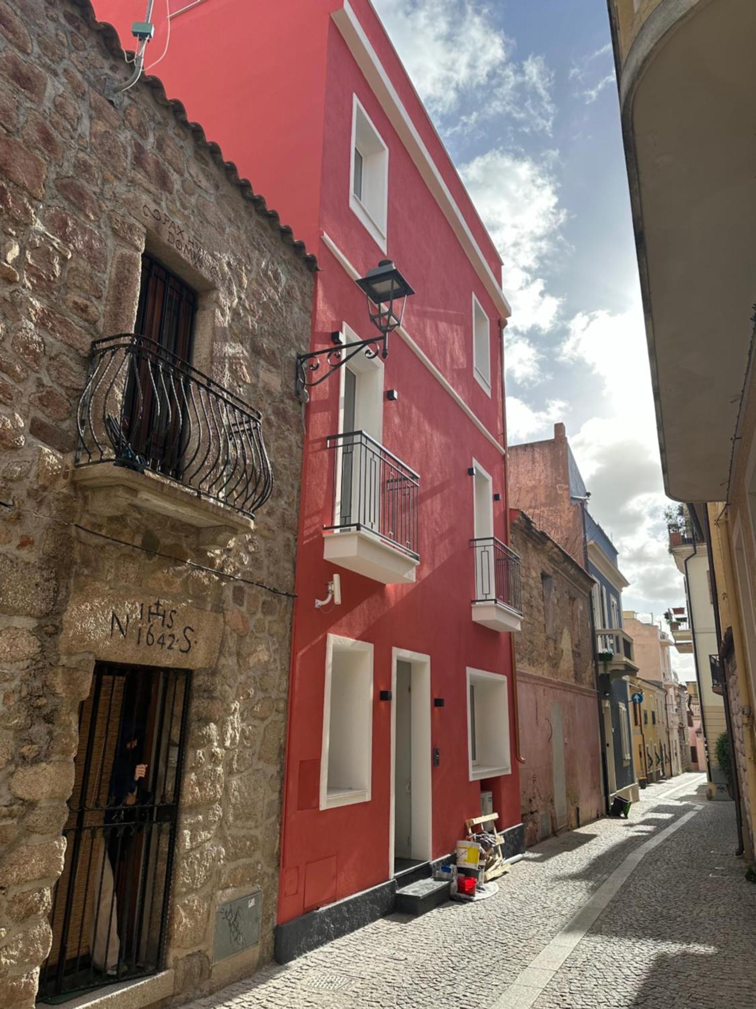 Appartamento Spacious Modern In Monumental Building - Free Parking - Workspace - Historical Centre *