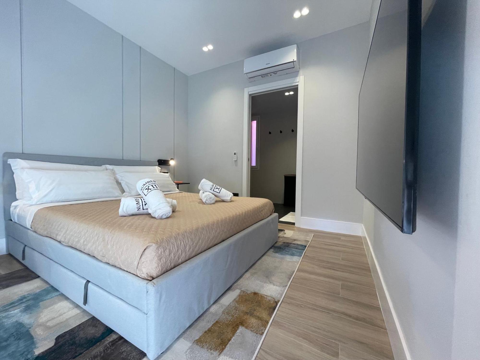 Appartamento Spacious Modern In Monumental Building - Free Parking - Workspace - Historical Centre *