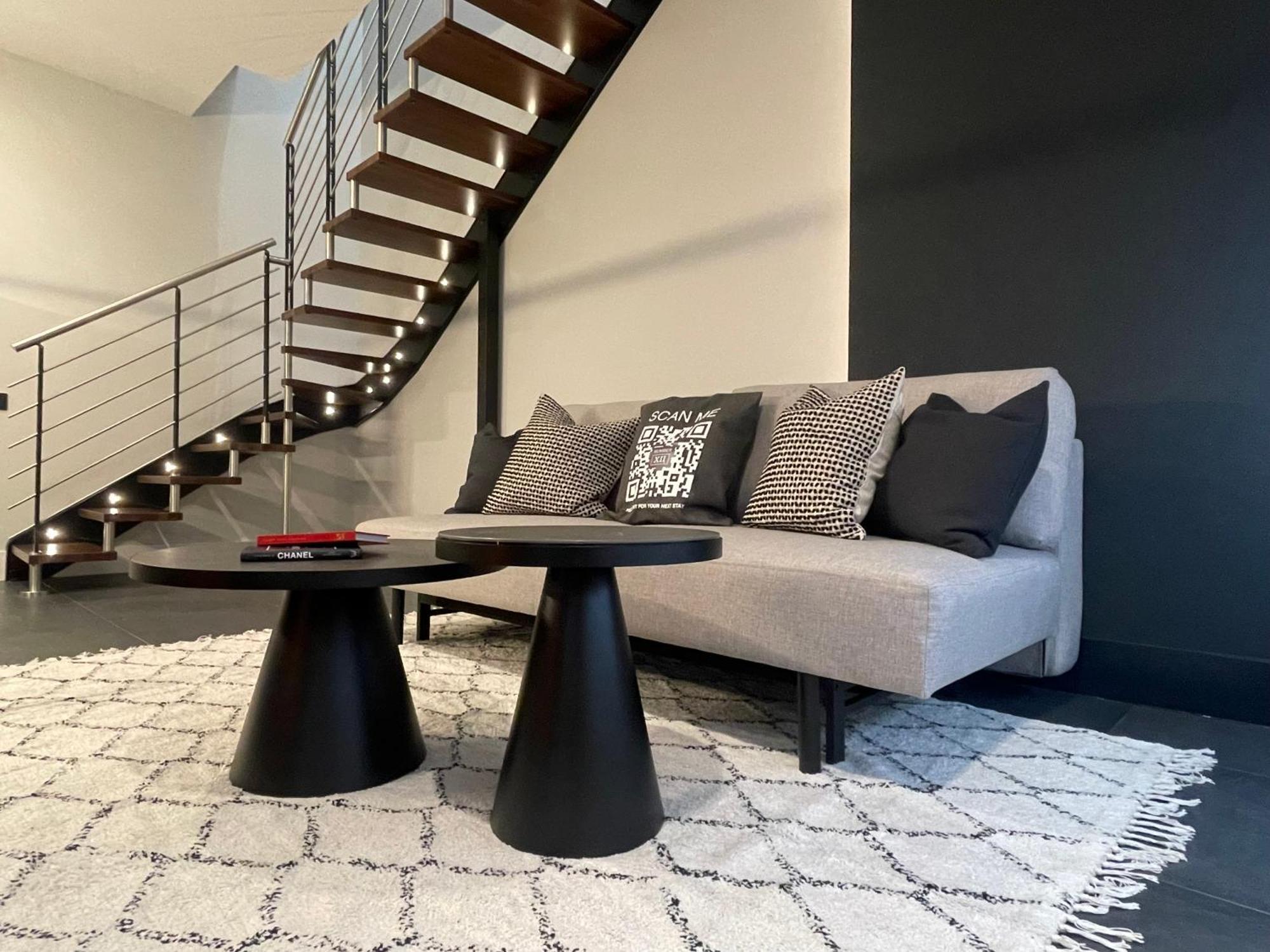 Appartamento Spacious Modern In Monumental Building - Free Parking - Workspace - Historical Centre *