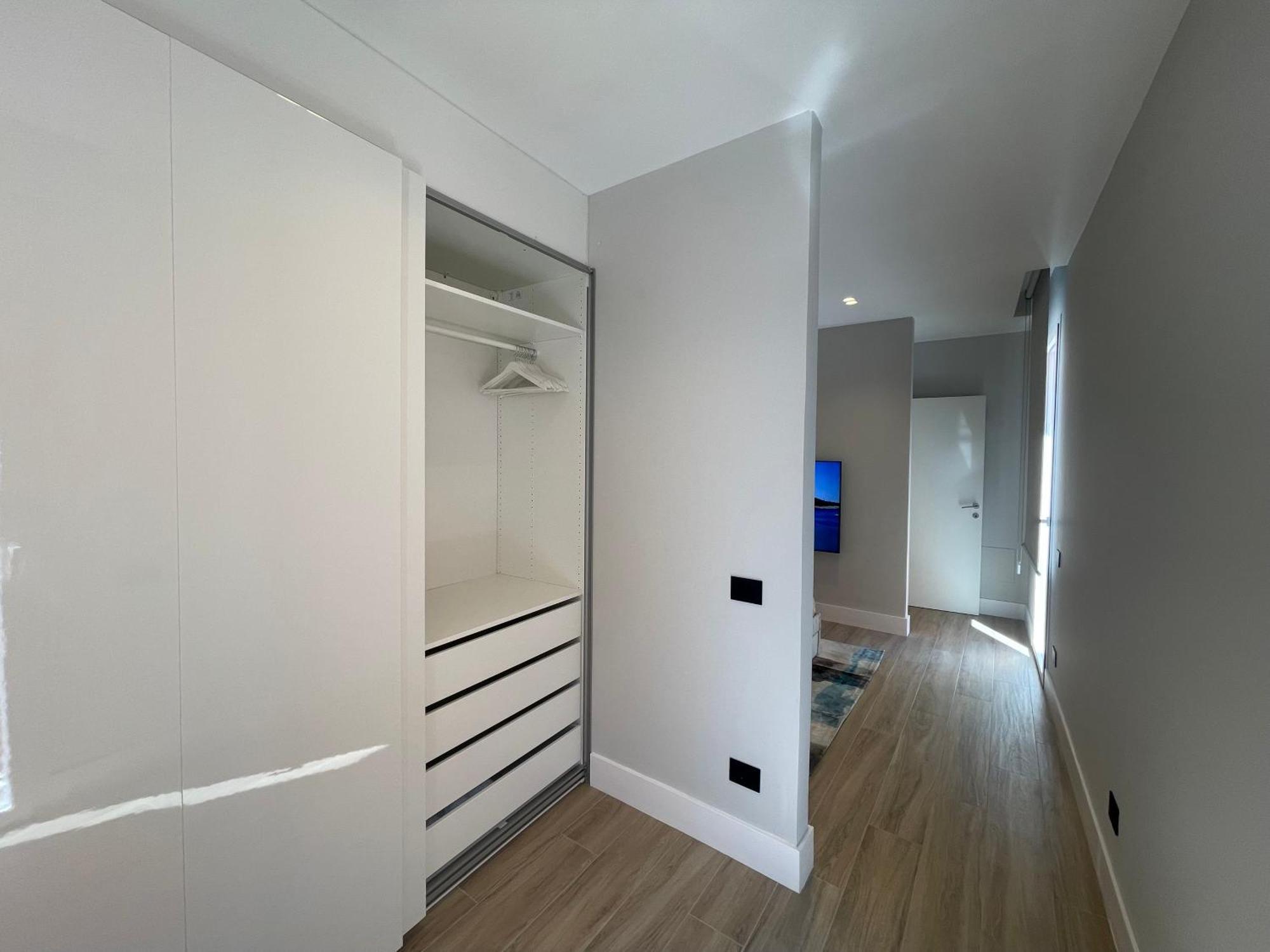 Appartamento Spacious Modern In Monumental Building - Free Parking - Workspace - Historical Centre