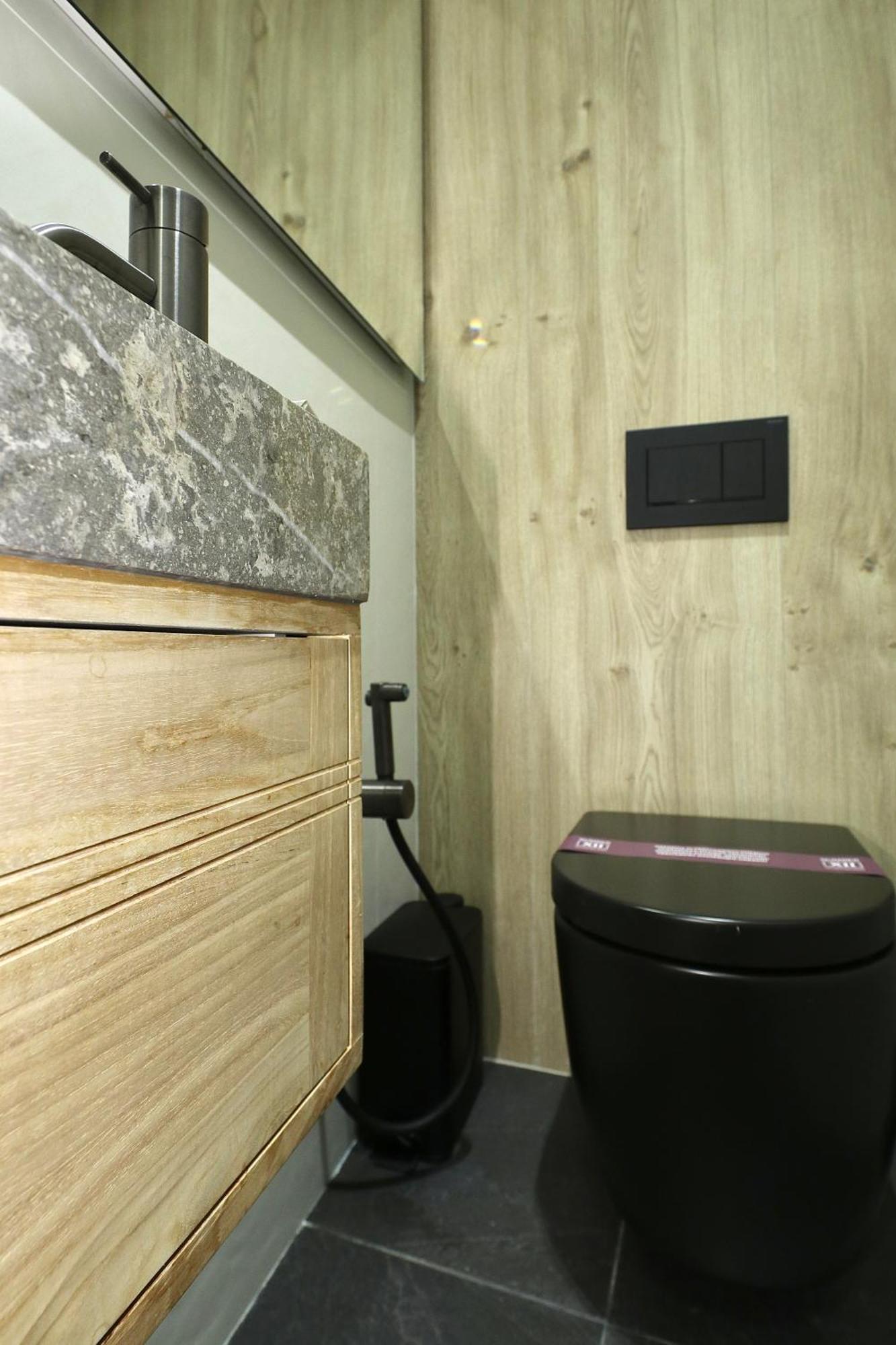 Apartment Spacious Modern In Monumental Building - Free Parking - Workspace - Historical Centre *
